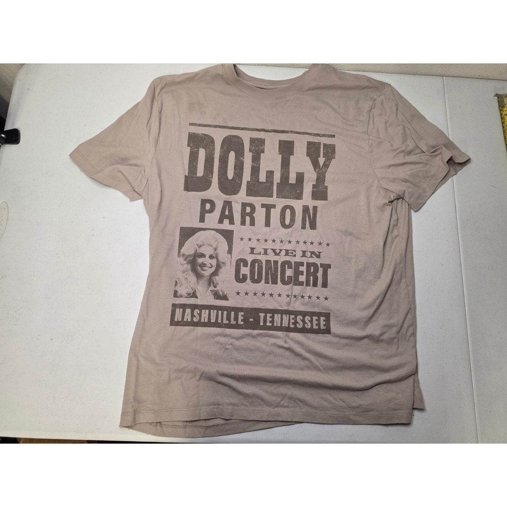 Dolly Parton Live In Concert Nashville Tennessee Graphic Tee Tan XL Mad Engine